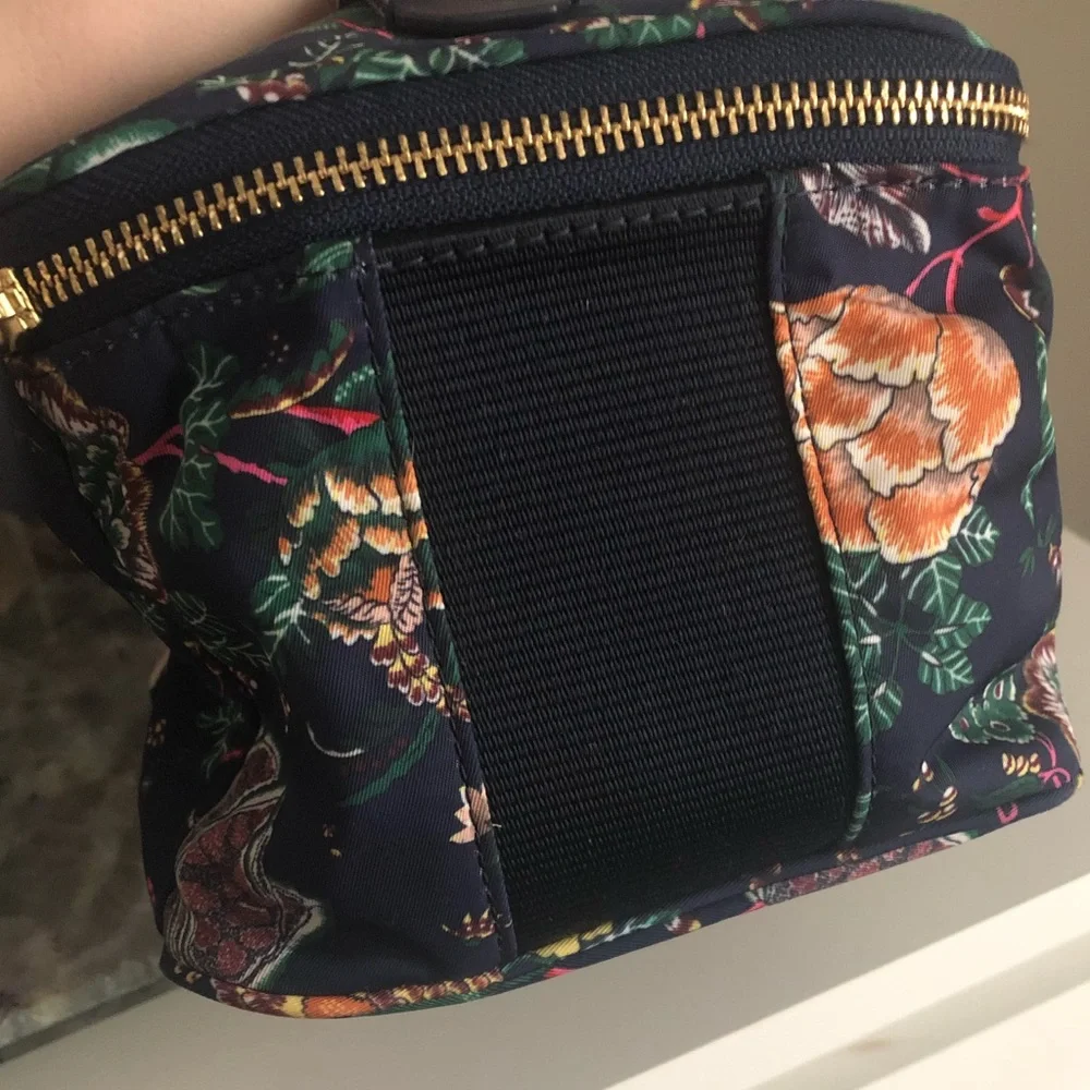 Tory Burch Blue Tilda printed nylon train case